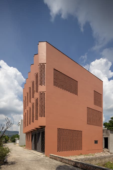 CUBE (Creative Usage of Bricks & Earth)